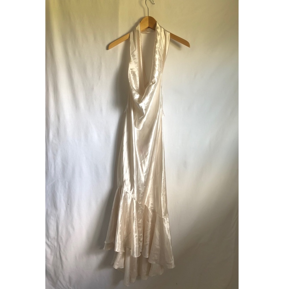 La vie en rose shiny cream satin backless dress L